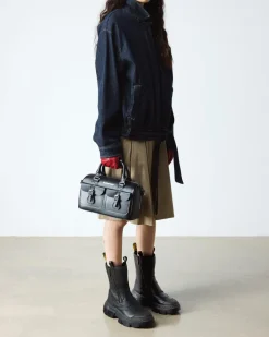 Dr. Martens Last Chance Styles*DMXL Rigger leather boots in Black Black — Lunar