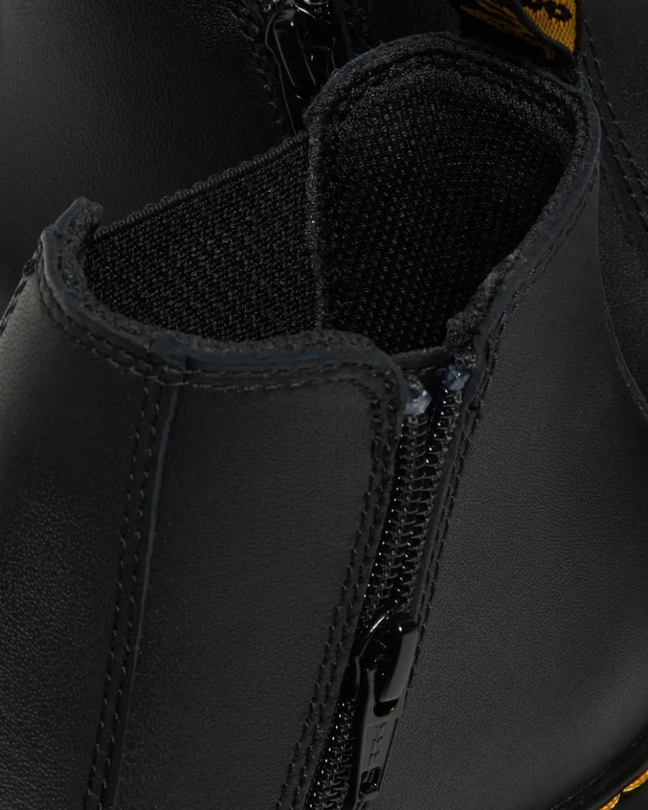 Dr. Martens Youth & 8-14 Years*Youth 2976 Softy T Leather Chelsea Boots in Black Black — Softy T